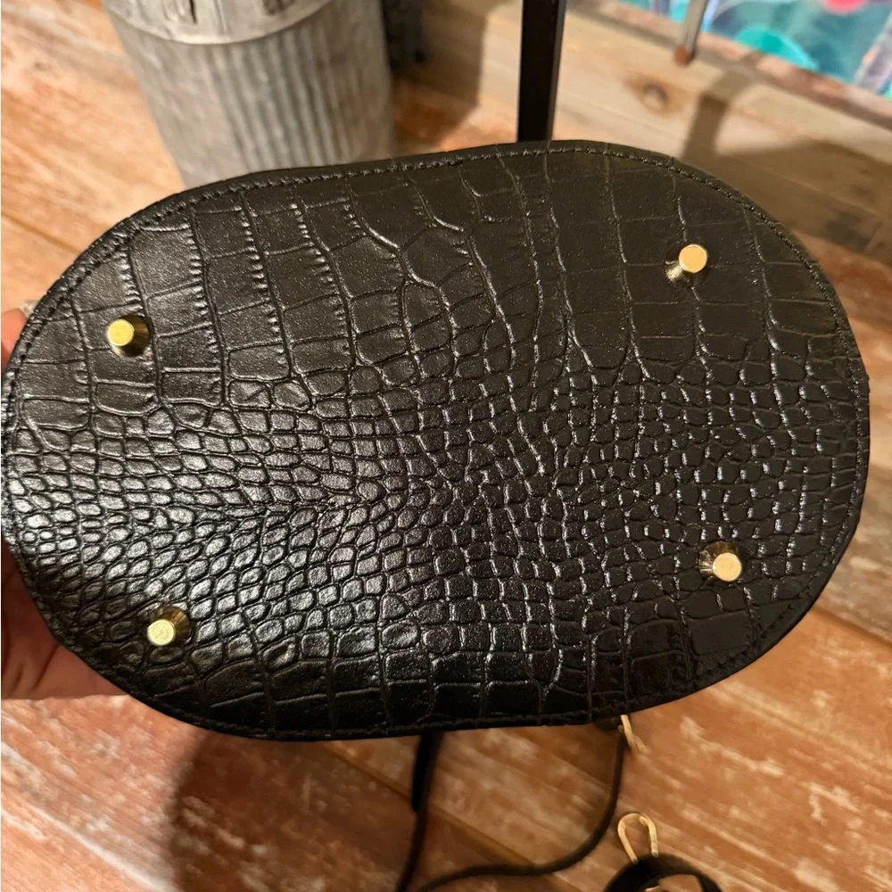 Maria Antoinetta Ratan Croc Embossed Bucket bag - Picture 7 of 8